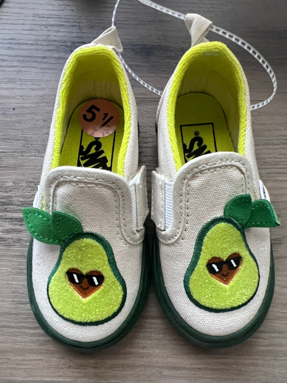 NEW Vans White Canvas Slip-On Sneakers Green Avocado - toddler shoe size 5.5